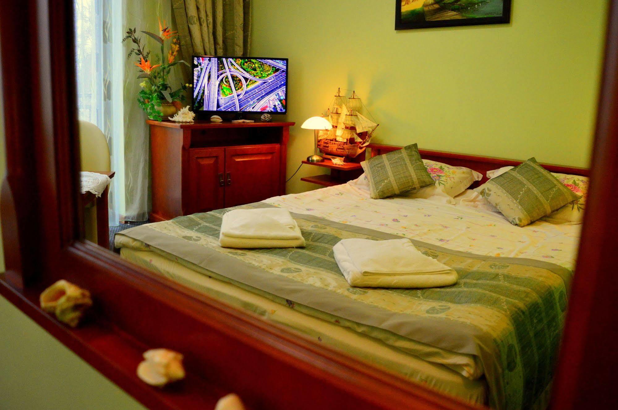Hotel Spinaker เวบา ภายนอก รูปภาพ