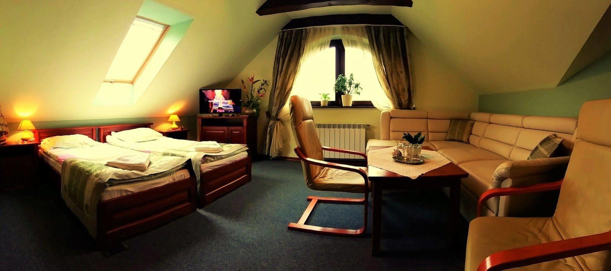 Hotel Spinaker เวบา ภายนอก รูปภาพ